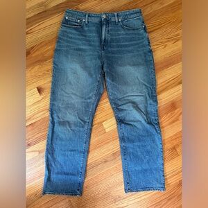 EUC Madewell curvy 90’s straight jean size 32